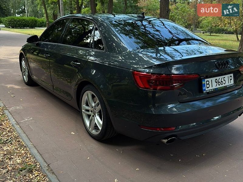 Седан Audi A4 2016 в Кременчуге