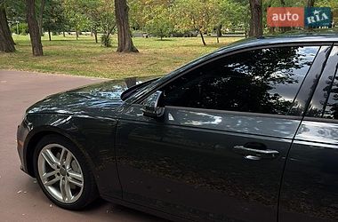 Седан Audi A4 2016 в Кременчуге