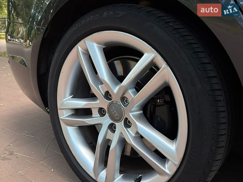 Седан Audi A4 2016 в Кременчуге