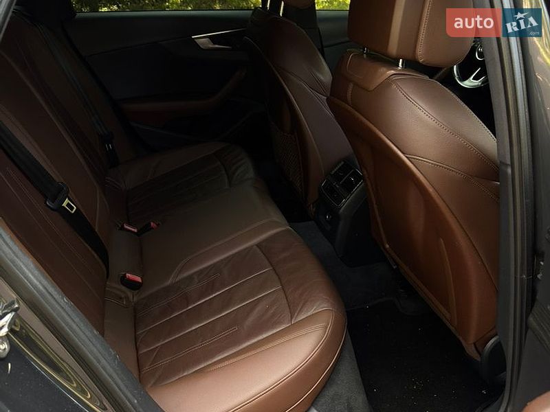Седан Audi A4 2016 в Кременчуге