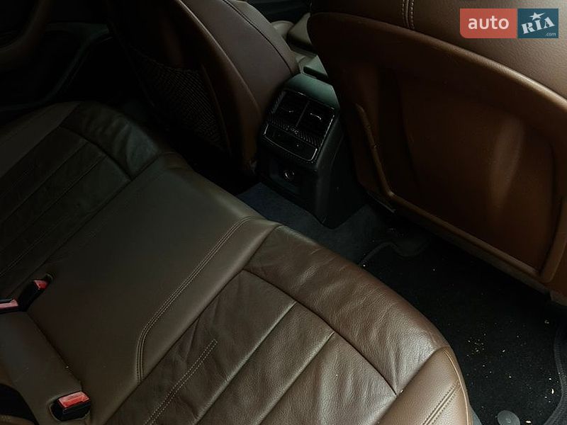 Седан Audi A4 2016 в Кременчуге
