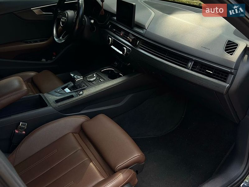 Седан Audi A4 2016 в Кременчуге