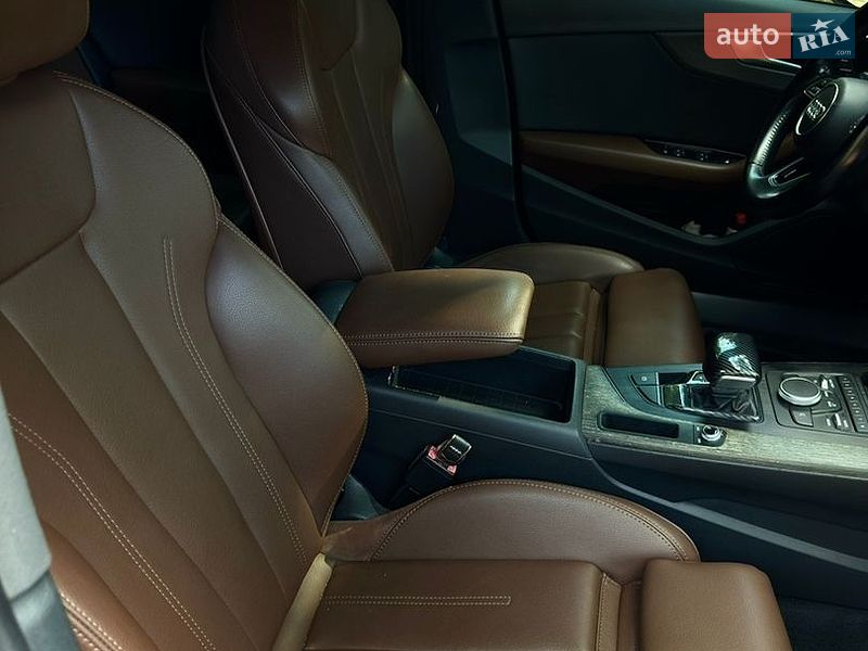 Седан Audi A4 2016 в Кременчуге
