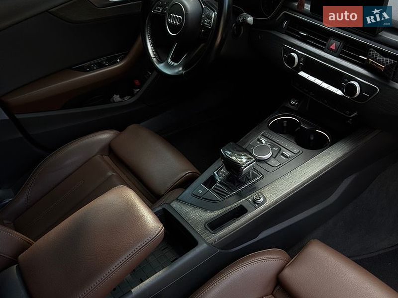 Седан Audi A4 2016 в Кременчуге