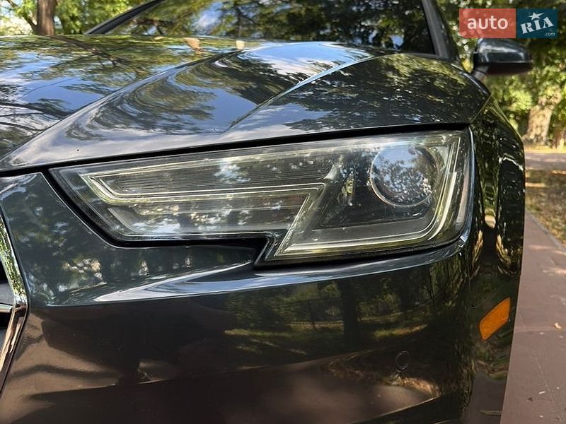 Седан Audi A4 2016 в Кременчуге