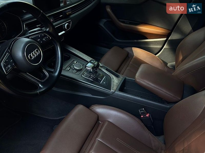Седан Audi A4 2016 в Кременчуге