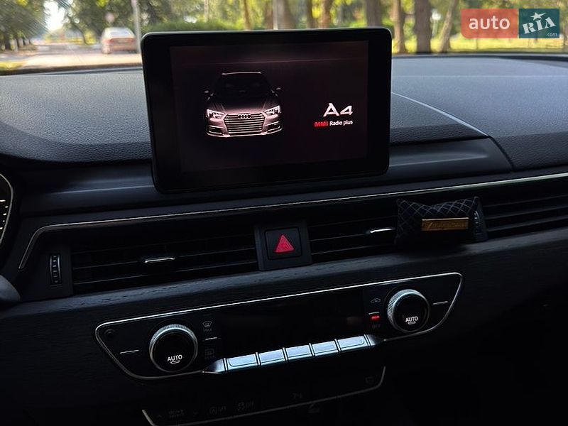 Седан Audi A4 2016 в Кременчуге