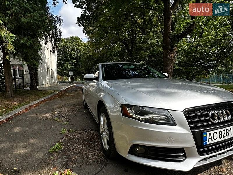 Седан Audi A4 2010 в Луцьку