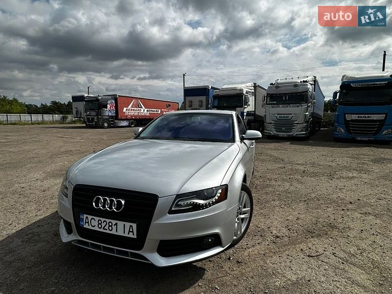 Седан Audi A4 2010 в Луцьку