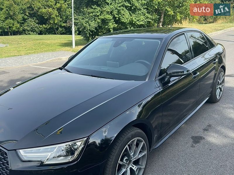 Седан Audi A4 2016 в Виннице
