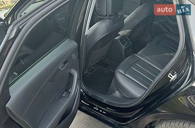 Седан Audi A4 2016 в Виннице