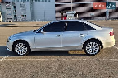 Седан Audi A4 2012 в Києві