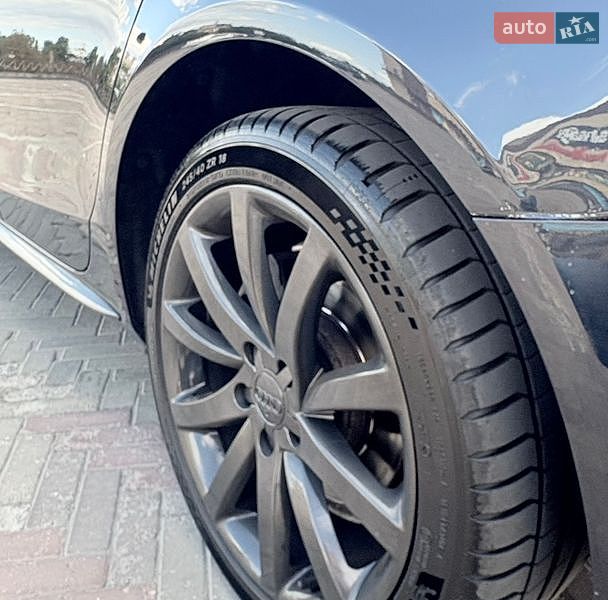 Седан Audi A4 2014 в Харкові