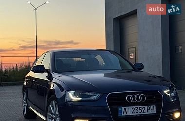 Седан Audi A4 2014 в Киеве