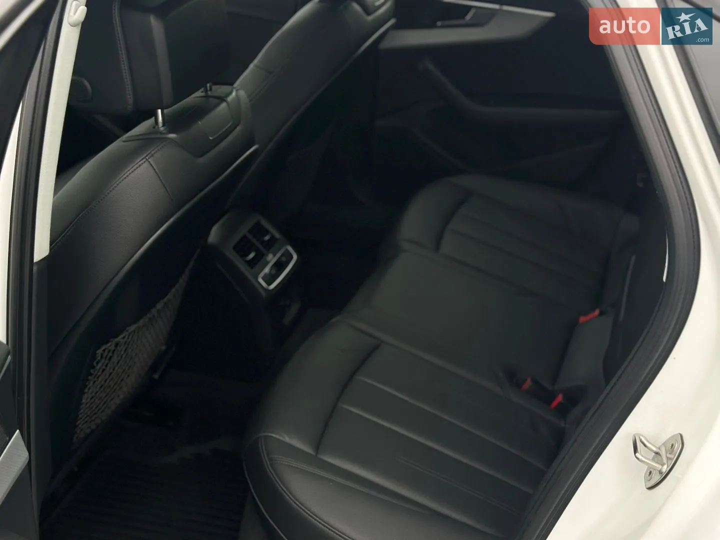 2016 Audi A4 - мініатюра 28