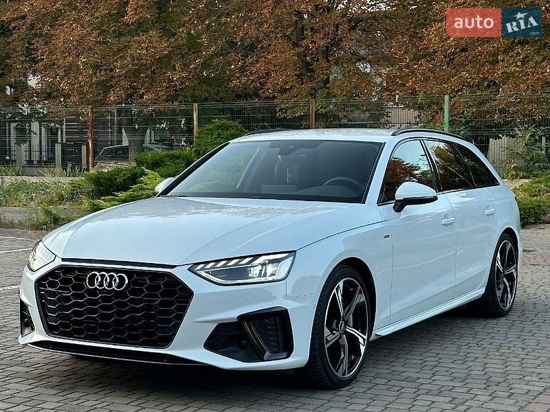 Audi A4 2021