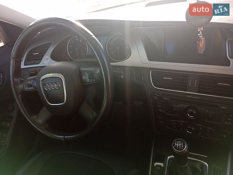 Седан Audi A4 2008 в Києві