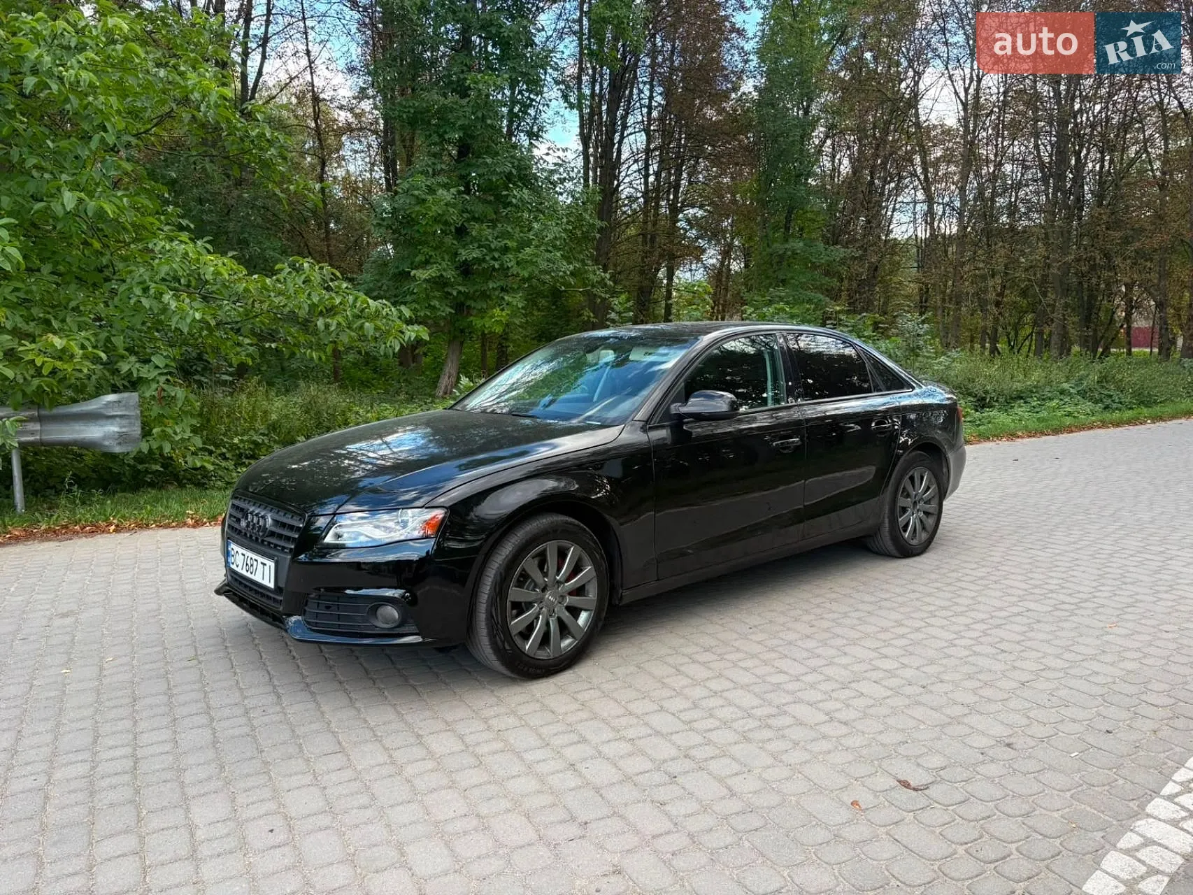 2010 Audi A4 - мініатюра 9