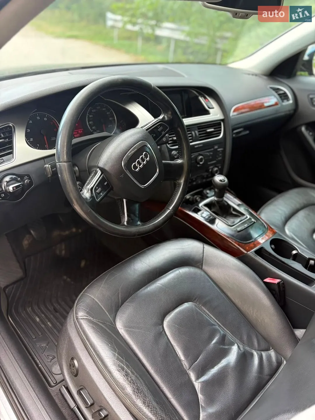 2010 Audi A4 - мініатюра 12