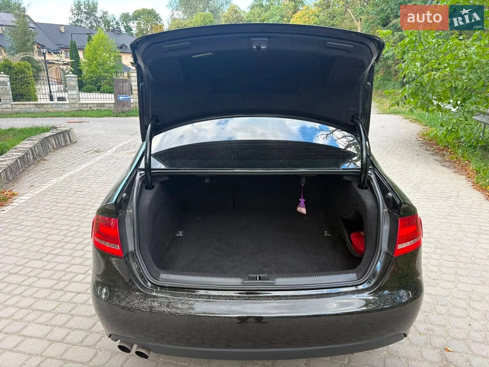 2010 Audi A4 - мініатюра 15