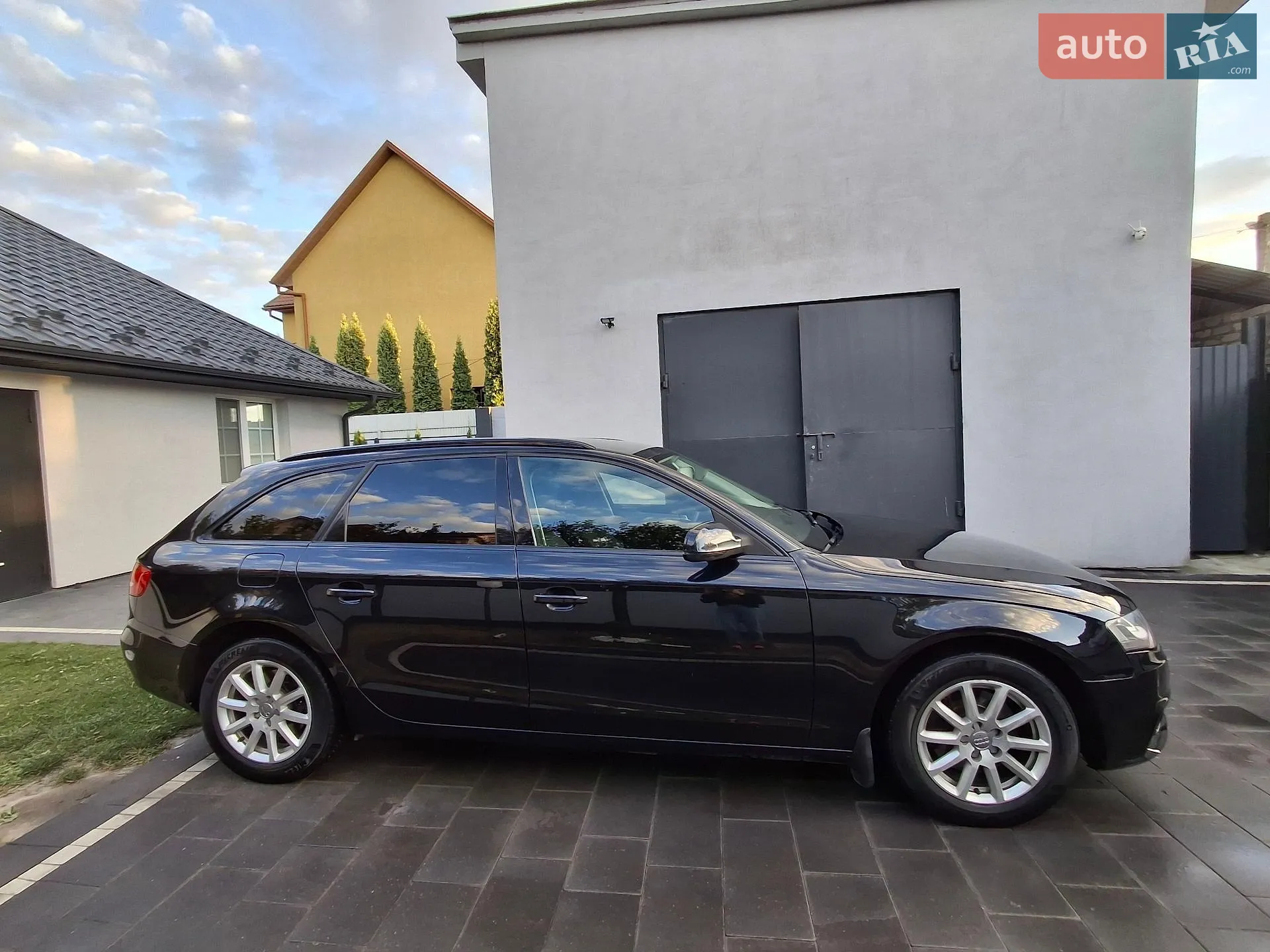 2010 Audi A4 - мініатюра 11