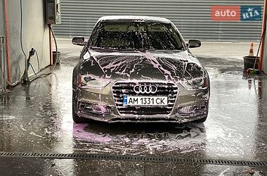 Седан Audi A4 2014 в Бердичеві