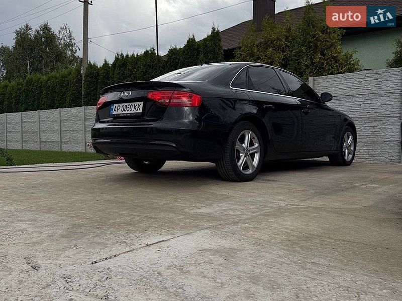 Седан Audi A4 2013 в Днепре