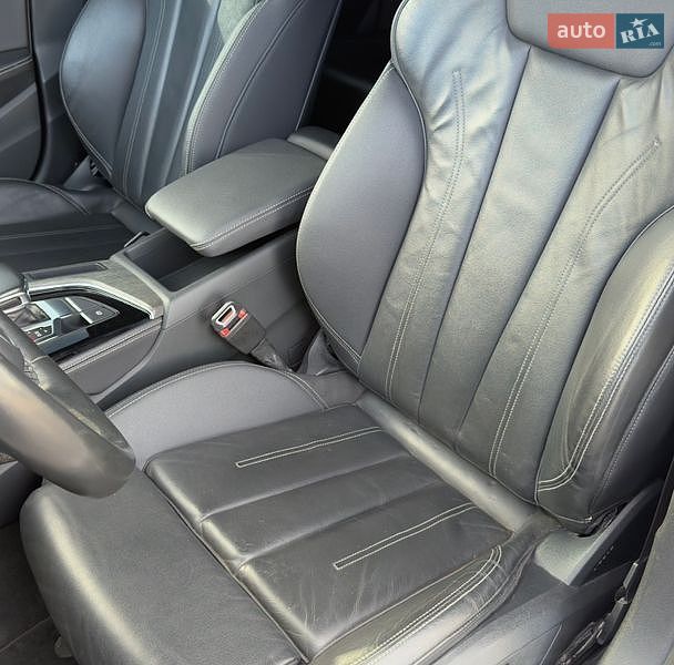 Седан Audi A4 2022 в Одесі