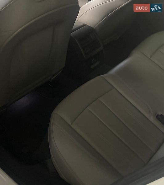 Седан Audi A4 2017 в Полтаві