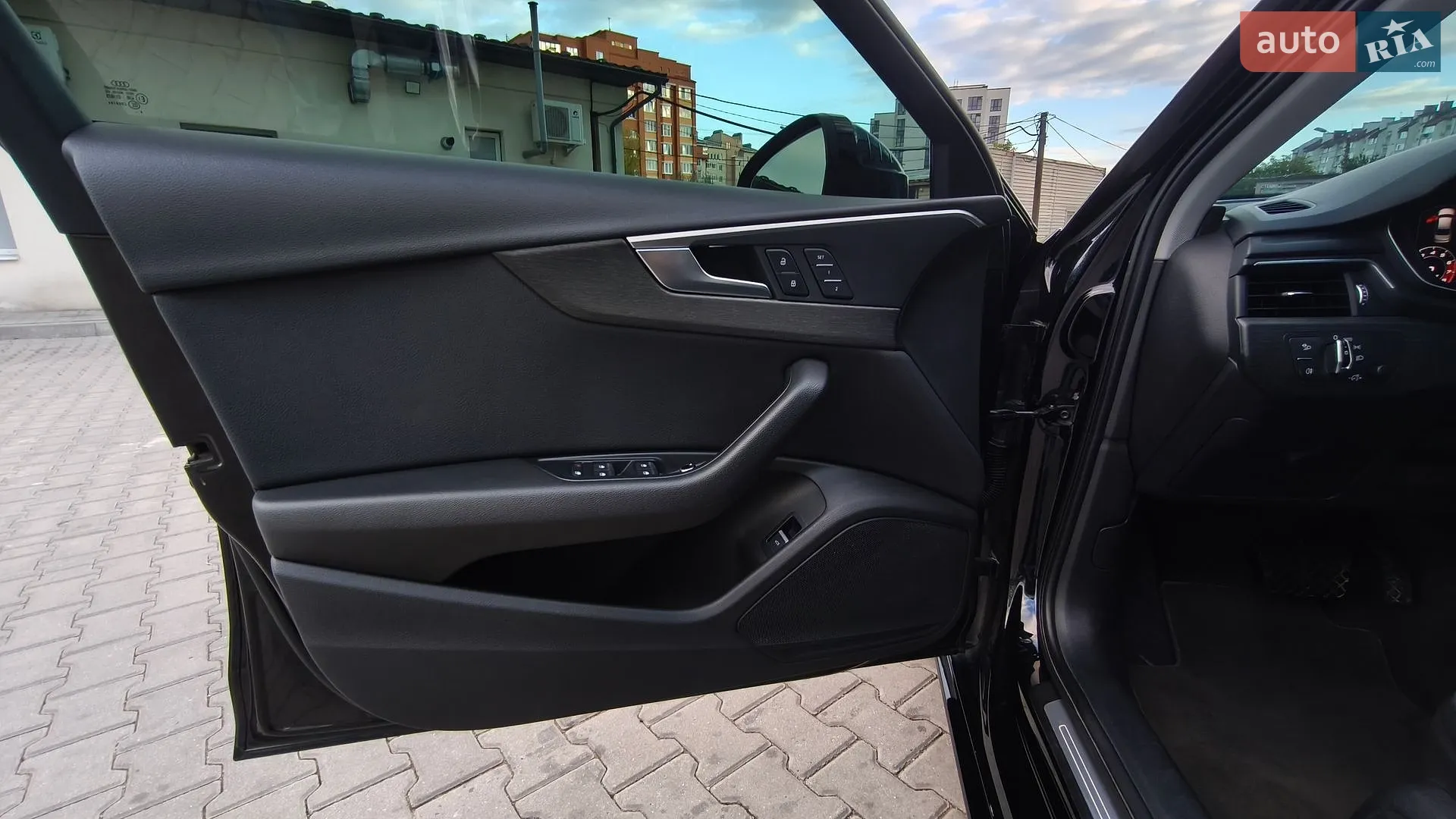 2016 Audi A4 - мініатюра 13