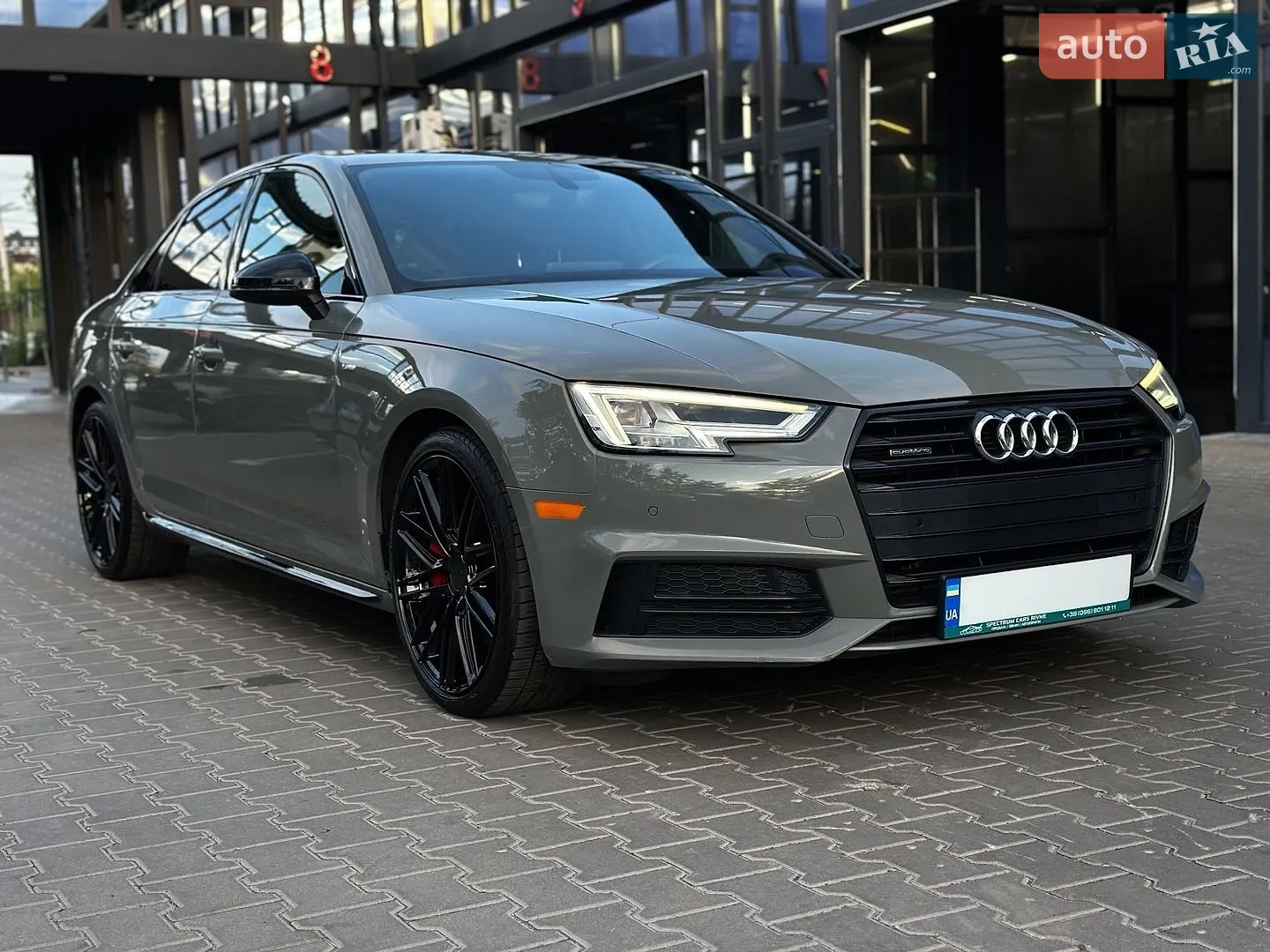 2018 Audi A4 - фото 1