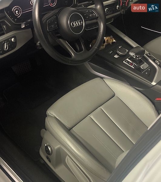 Седан Audi A4 2017 в Полтаві