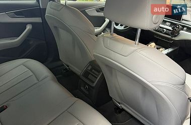 Седан Audi A4 2017 в Полтаві