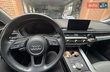 Седан Audi A4 2017 в Полтаві