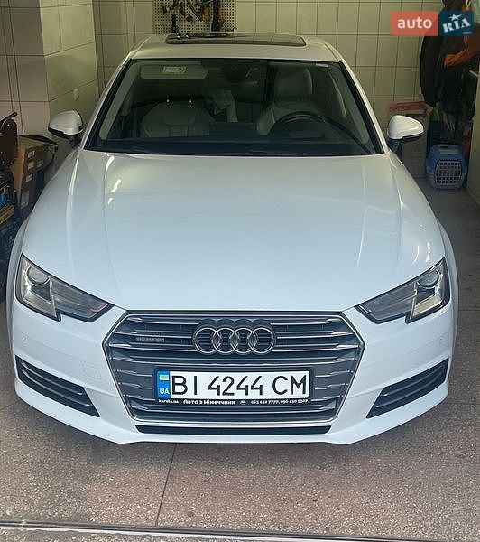 Седан Audi A4 2017 в Полтаві