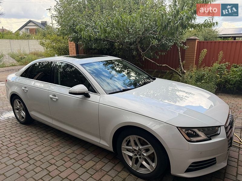 Седан Audi A4 2017 в Полтаві