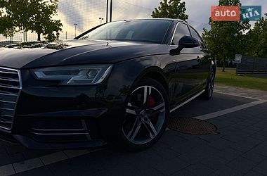 Седан Audi A4 2016 в Мукачевому