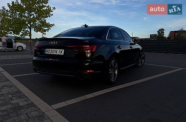 Седан Audi A4 2016 в Мукачевому