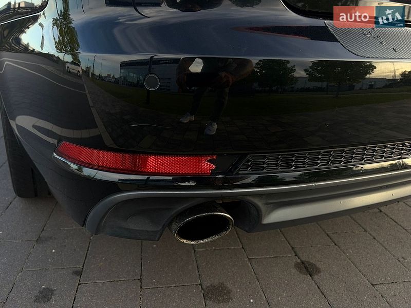 Седан Audi A4 2016 в Мукачевому