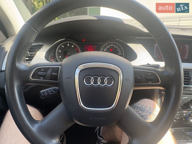 Седан Audi A4 2009 в Виннице
