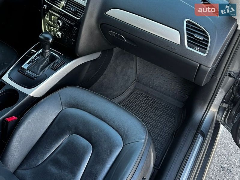 Седан Audi A4 2014 в Києві