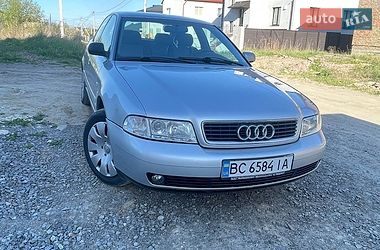 Седан Audi A4 2000 в Львові