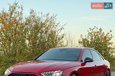 Седан Audi A4 2023 в Львові