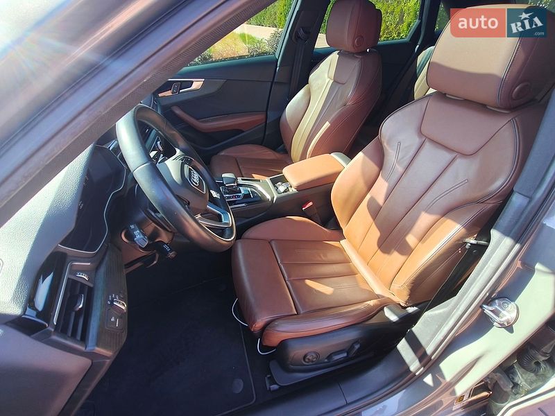 Седан Audi A4 2023 в Івано-Франківську