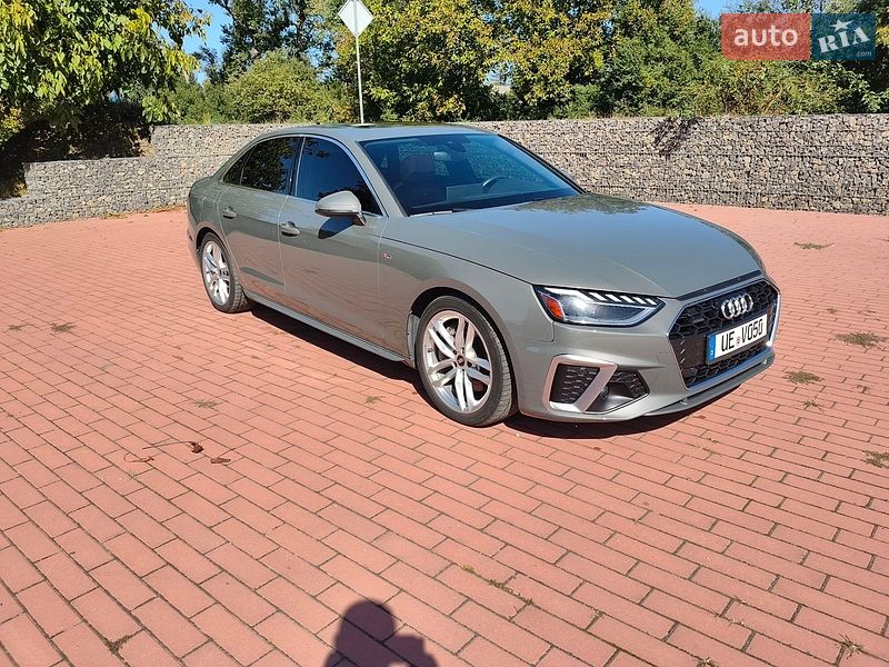 Седан Audi A4 2023 в Івано-Франківську