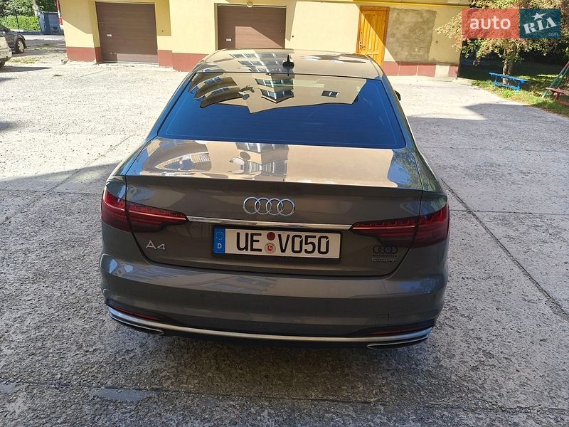 Седан Audi A4 2023 в Івано-Франківську