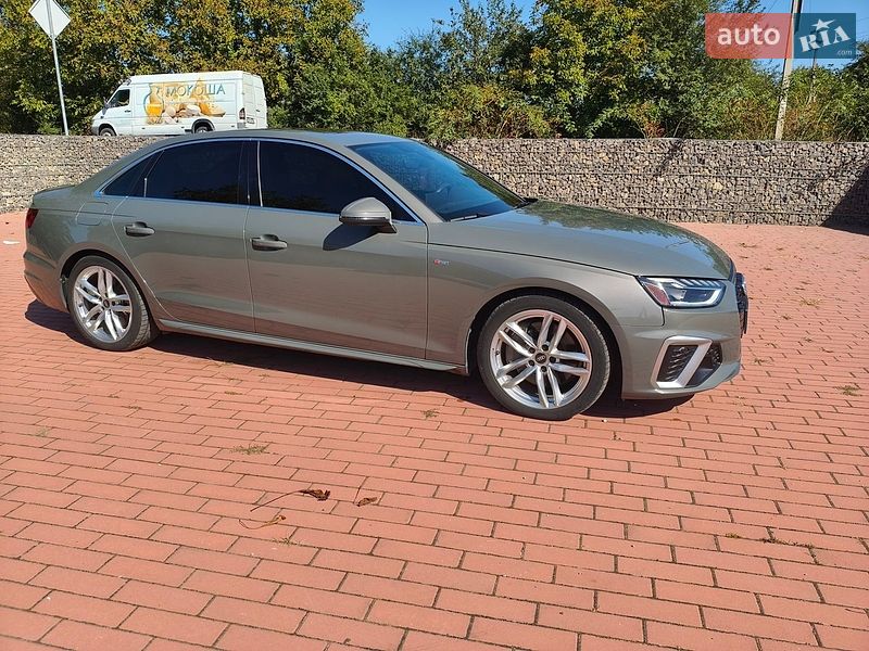 Седан Audi A4 2023 в Івано-Франківську