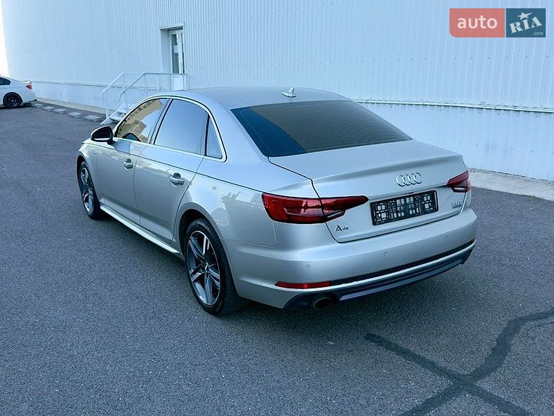Седан Audi A4 2017 в Луцке