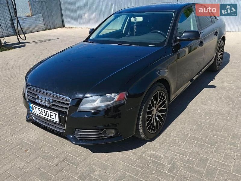 Седан Audi A4 2010 в Надворной