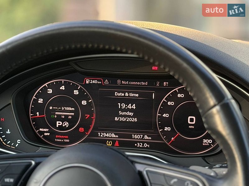 Седан Audi A4 2019 в Львове
